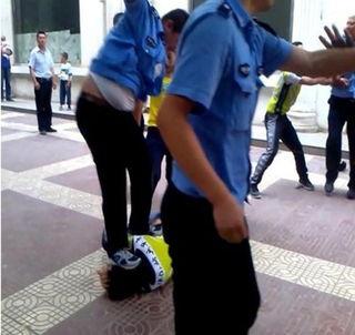 街头记者爆料事件视频播放,事件视频引发热议,真相究竟如何?  第2张 街头记者爆料事件视频播放,事件视频引发热议,真相究竟如何?  第2张